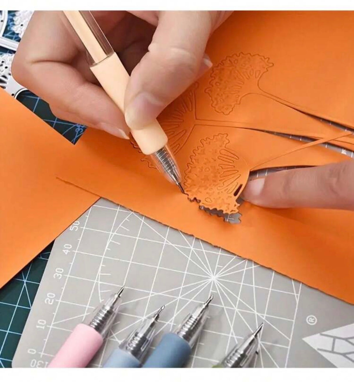 Rotulador cuchillo con 4 repuesto tipo bolígrafo